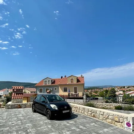 Lovro #1 & #2 Apartman *