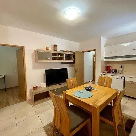 Appartement Lovro #1 & #2 *